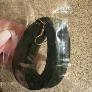 Elegant Green Teardrop Earrings